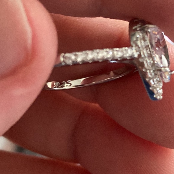 New Pear Cut 925 Silver Diamond Ring - Picture 8 of 8